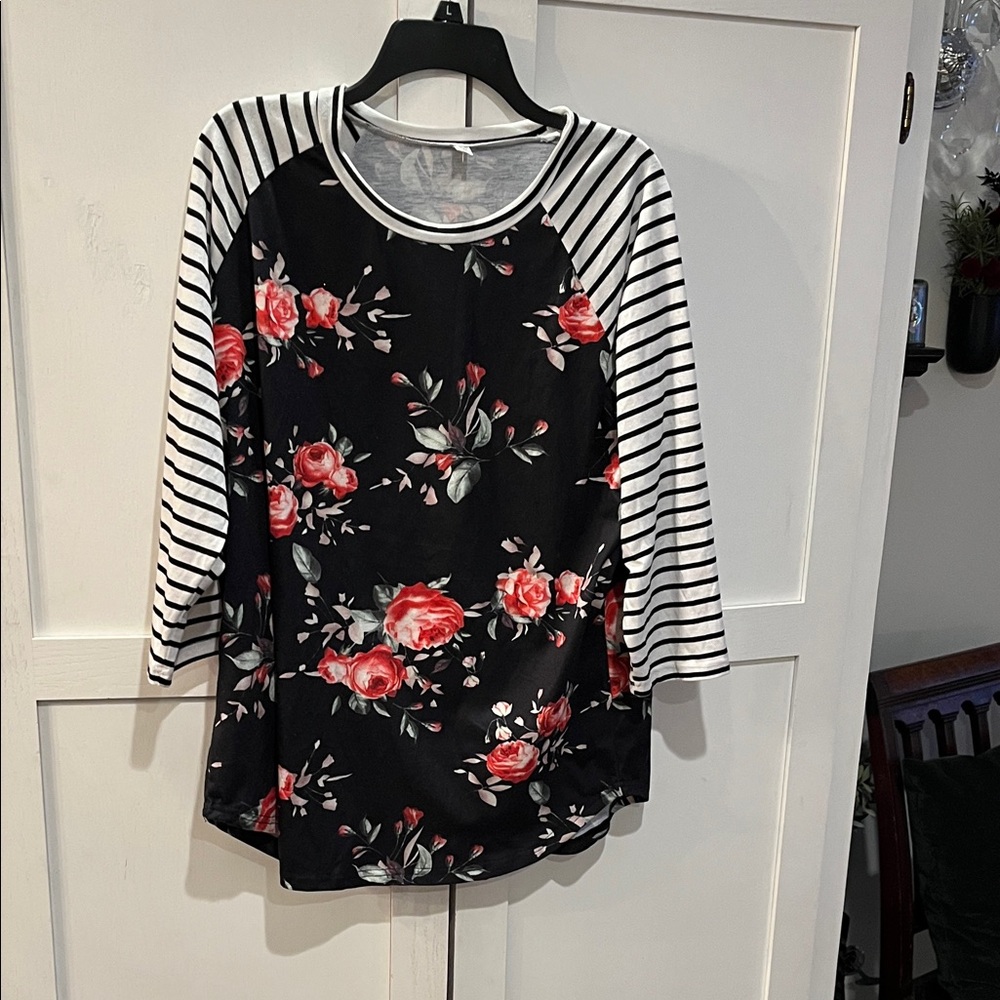 Elegant Floral Long Sleeve Top